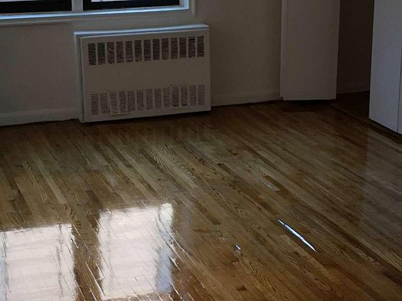 3rd image of 14445 41st Ave APT 5Y