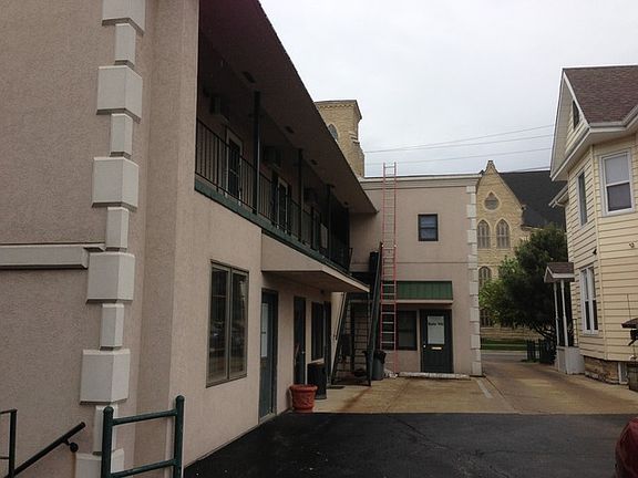 5th image of 45 S Lincoln Ave
