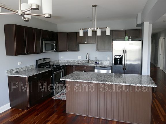 3rd image of 1832 Dodge Ave APT 3