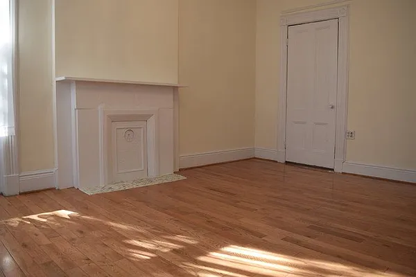 Rented by Frank Valvo Real Estate | media 50