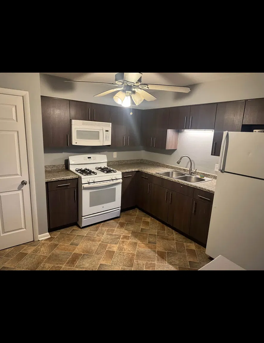 NG 63 — Photo 3