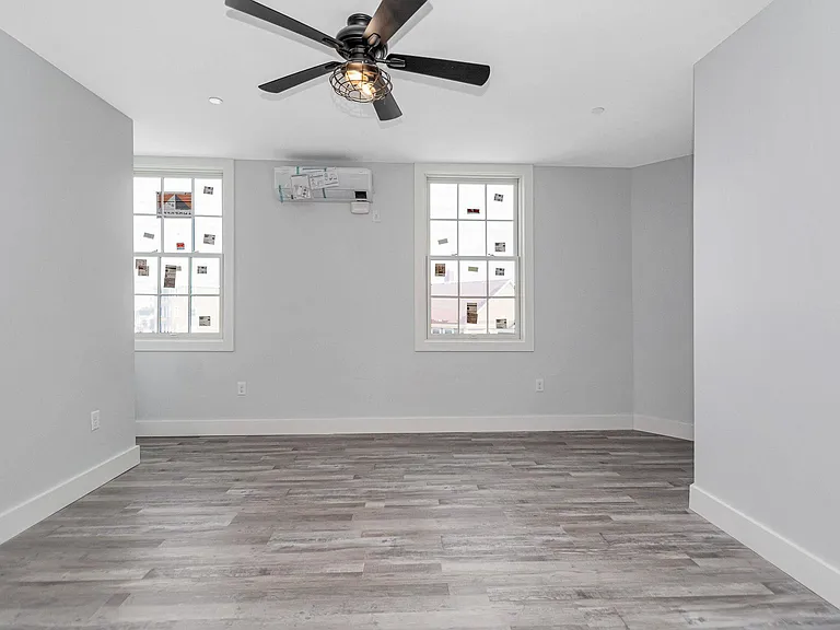 116 Fletcher St #11 — Photo 14