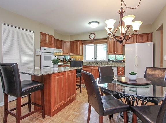 5th image of 12 Victoria Ln