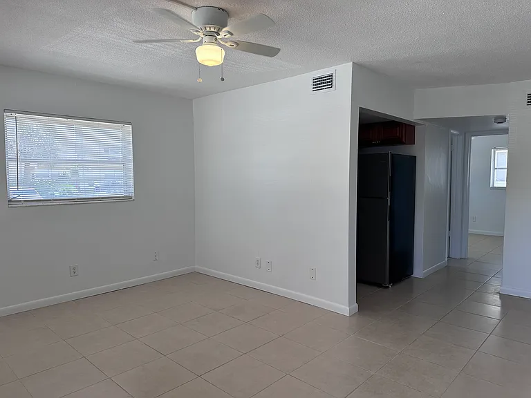 3213 SE 12th St — Photo 5