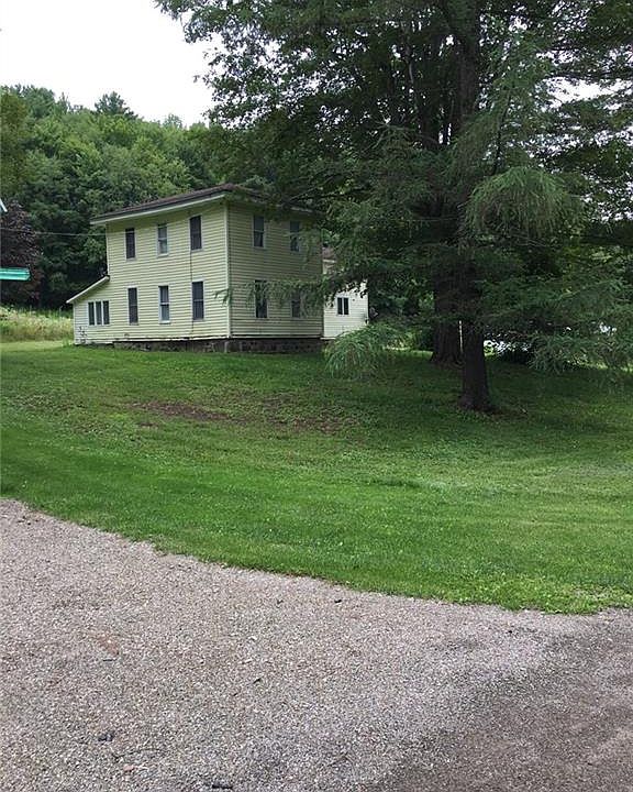 2nd image of 8397 Pardee Hollow Rd