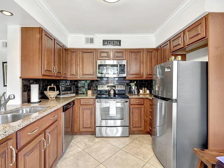 600 Egret Cir #7105 — Photo 7