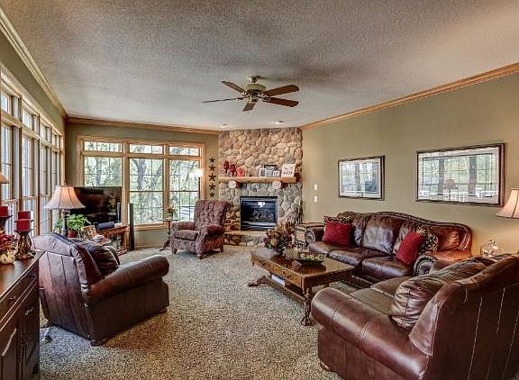 3rd image of 4724 Lake Sarah Dr S