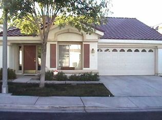 15 Durango Station Dr, Henderson, NV 89012