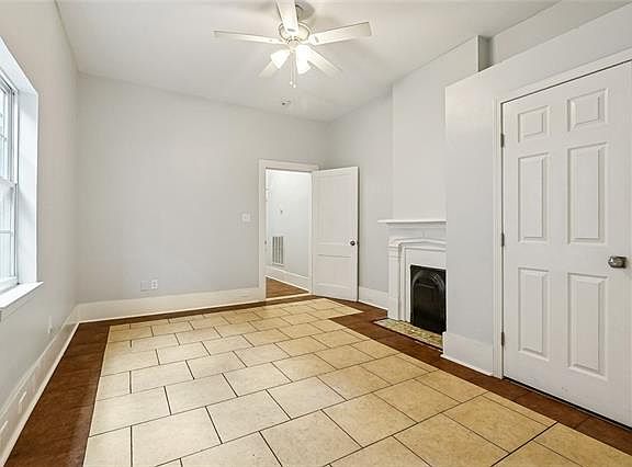 4th image of 8405 Apricot St