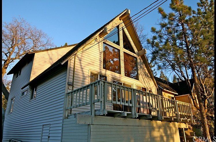 1st image of 1515 Yosemite Dr