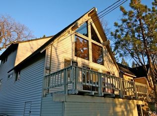 1515 Yosemite Dr, Lake Arrowhead, CA 92352