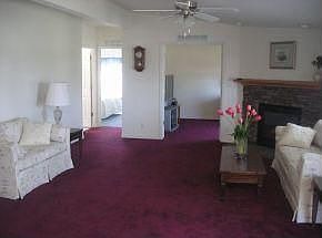 Spacious living room