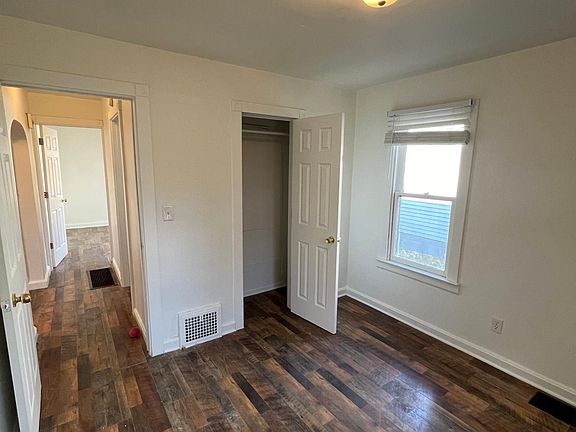 5th image of 168 Burr St