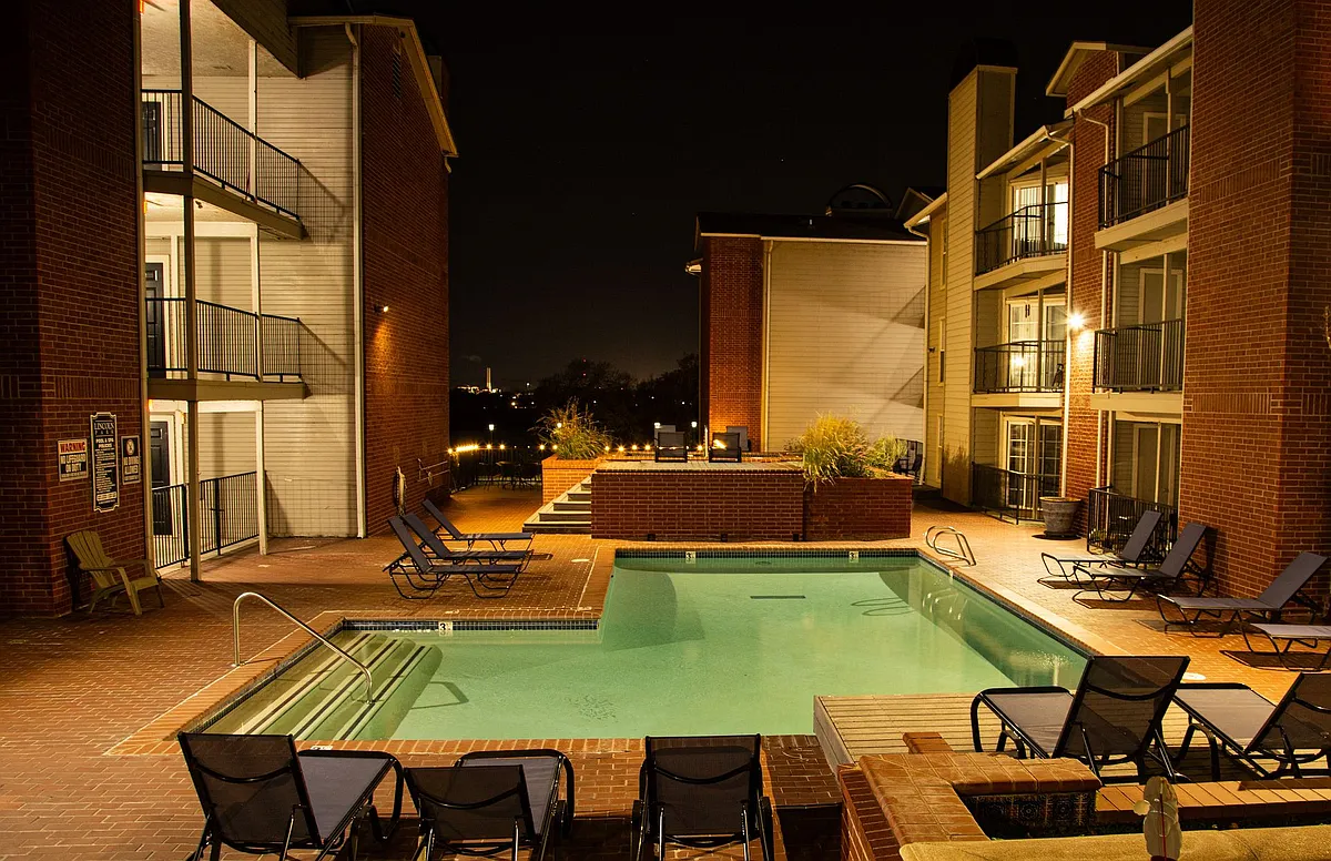 Building Photo - Lincoln Park Apartments