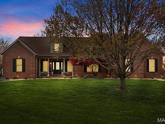 2nd image of 119 Prairie Manor Dr