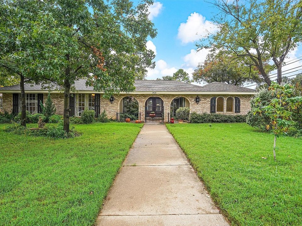 1st image of 2418 Winewood Ln