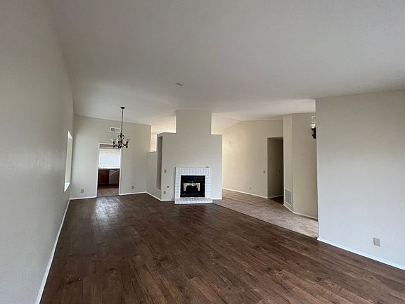 4th image of 2838 Alne Dr