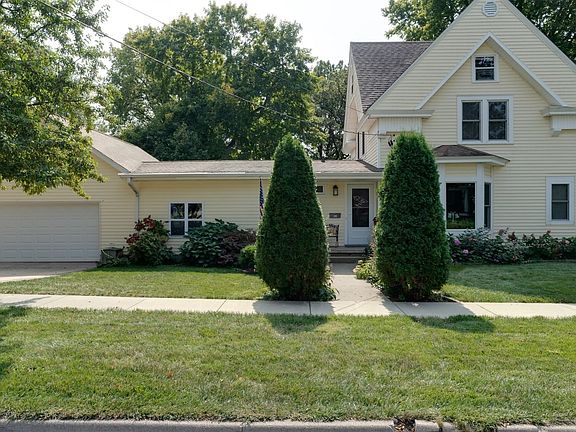 2nd image of 208 W Burton Ave