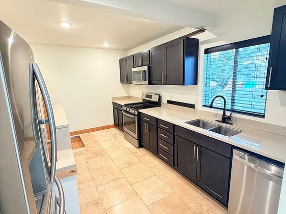 5th image of 3025 E 15th Ave