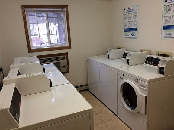 5th image of 2801 Cutters Grove Ave APT 202
