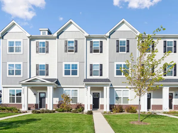 4509 Chelsea Manor Cir, Aurora, IL 60504