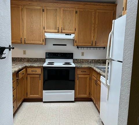 5th image of 2028 172nd St SW #B