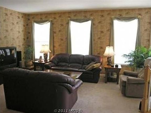 3rd image of 6698 Ordsall St