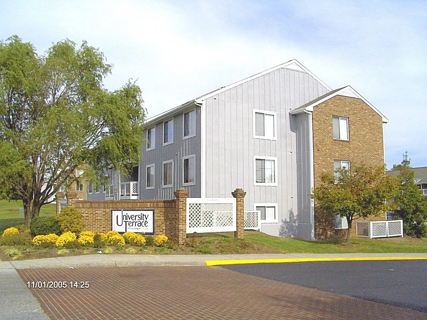 4 Bedroom 2 Bath Condo — Photo 2