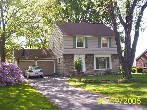 3rd image of 110 Diana Dr