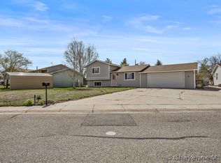 800 Clyde Cir, Cheyenne, WY 82001