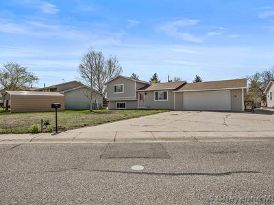 800 Clyde Cir, Cheyenne, WY, 82001