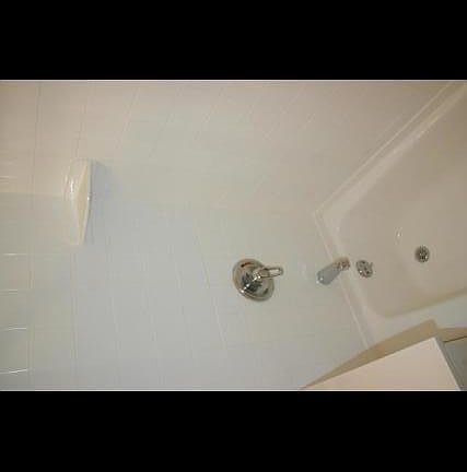 5th image of 527 Bloomfield Ave APT A6