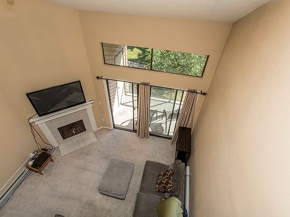 3rd image of 23001 Lakeview Dr