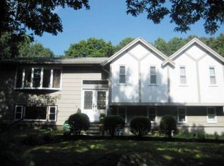 1825 Bay Rd, Sharon, MA 02067