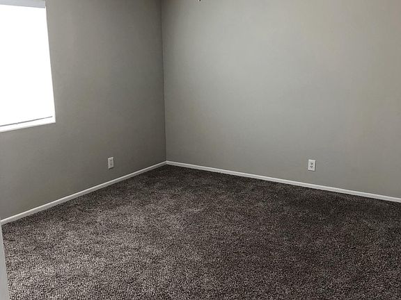 5th image of 1742 Elm Ave