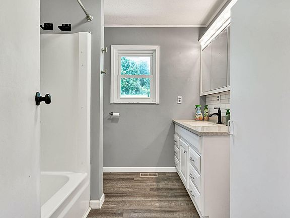 4th image of 10780 Tennessee #68