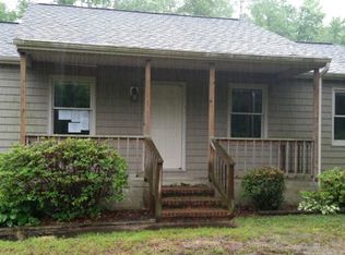 4128 Shelly Rd, Hayes, VA 23072