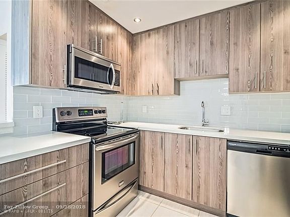 4th image of 6373 Bay Club Dr APT 3