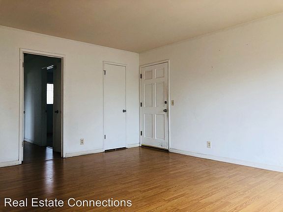 2nd image of 1566 Stokes St APT 4