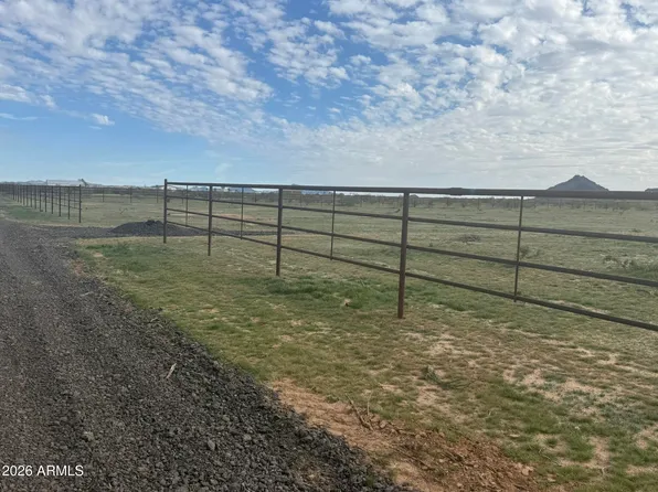 00XXA2 W Williams Road #5, Aguila, AZ 85320