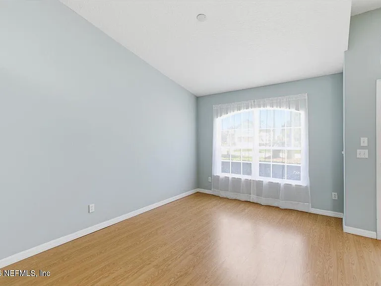160 Crossroad Lakes Dr — Photo 3