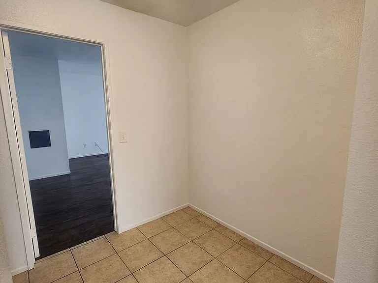 5930 Regino Ave — Photo 16