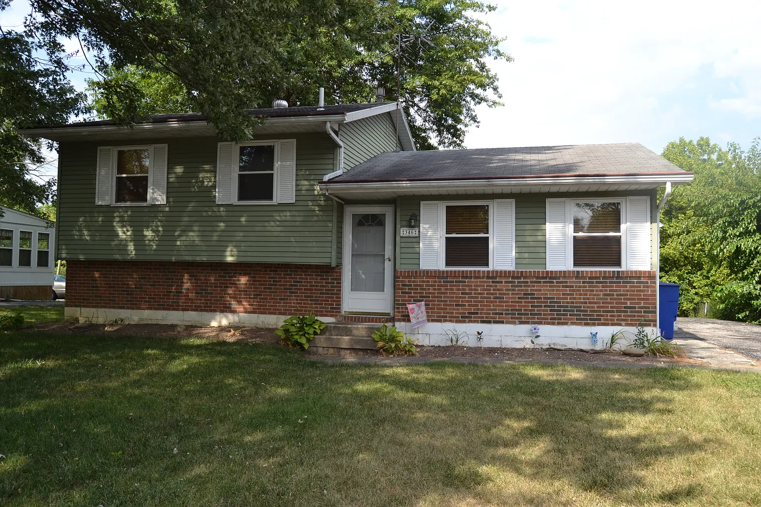 346 Eastwood Ave photo 1
