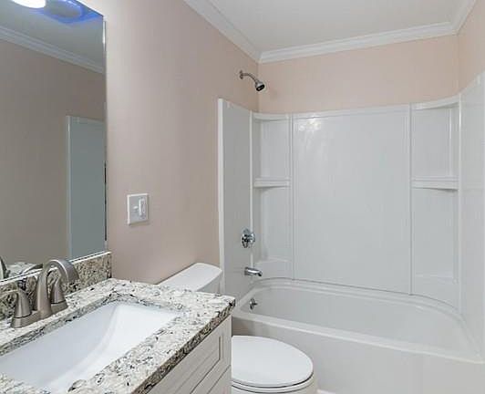 4th image of 38 Elm St #42
