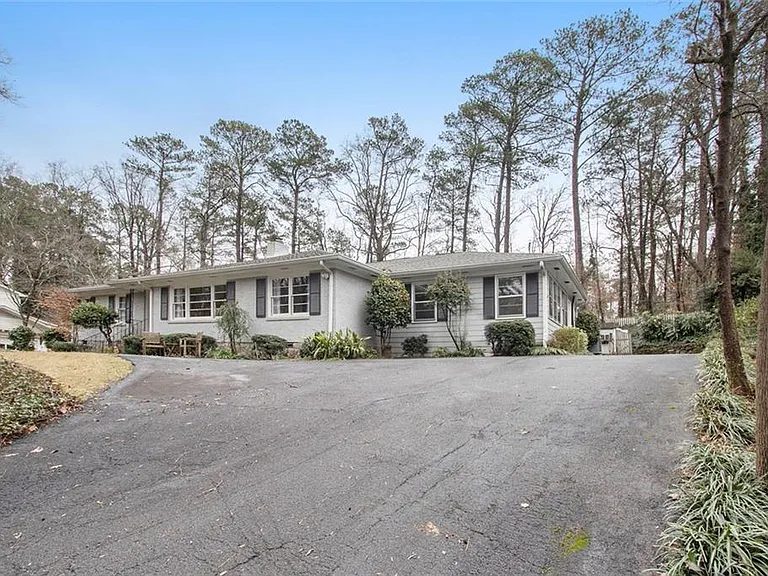 3873 Land O Lakes Dr NE — Photo 3