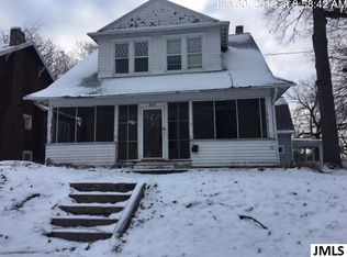 201 Gilbert St, Jackson, MI 49201