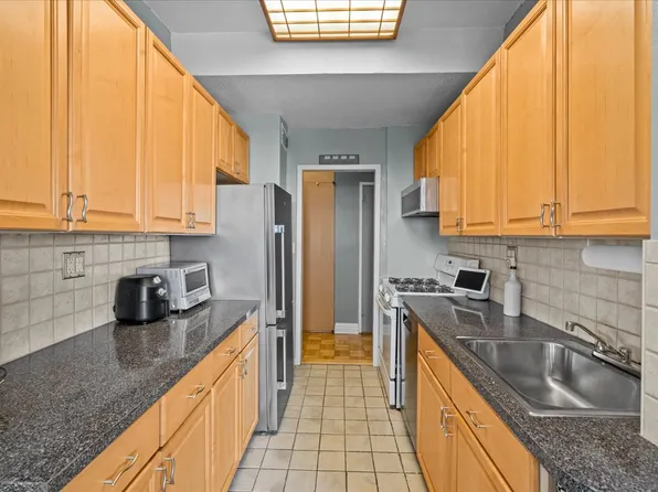 2400 Johnson Avenue image 7 of 22