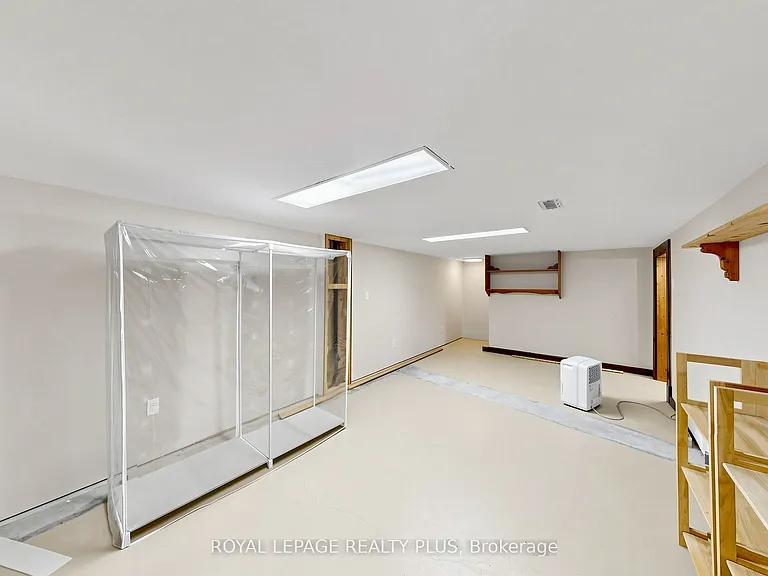 2328 Yolanda Dr — Photo 27
