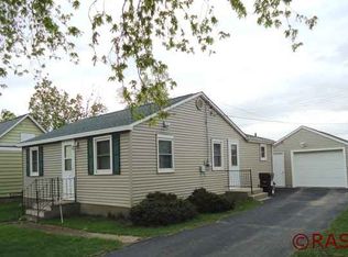 2023 5th Ave, Mankato, MN 56001