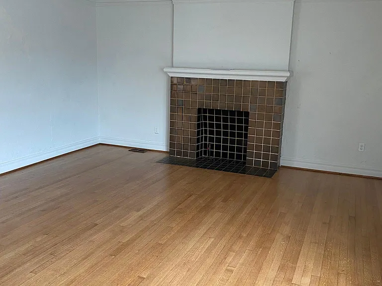 908 NW 42nd St #1 — Photo 7